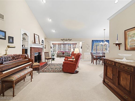 4th image of 11212 Butternut Ln