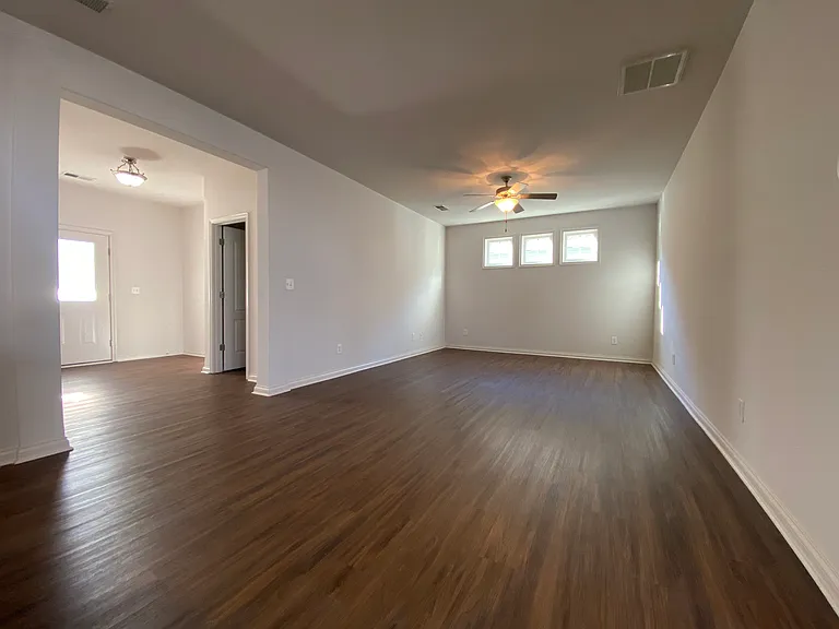 192 Abbey Rd — Photo 14