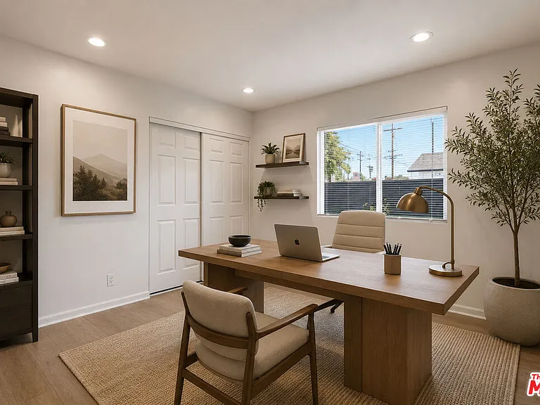 6033 Fallbrook Ave — Photo 13