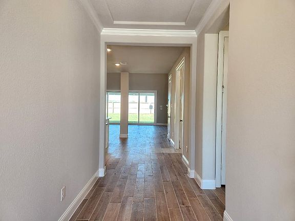 5th image of 1215 Willow Cove Drive