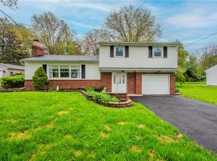 132 Kirk Rd, Rochester, NY 14612