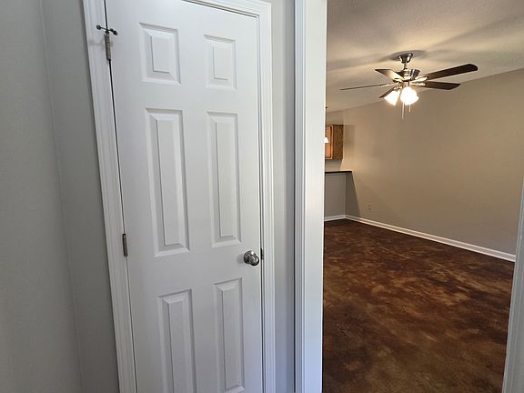 3rd image of 1011 N 7th St