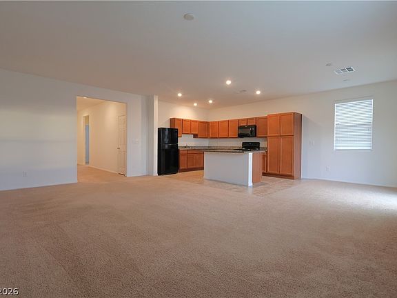 5th image of 5658 S Chippewa St