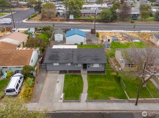 630 W Loop Dr, Moses Lake, WA 98837