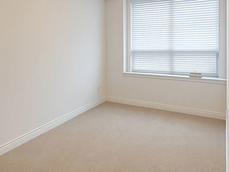 250 Wellington St W #245 — Photo 13