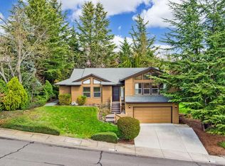 2717 Donnalee Dr, Medford, OR