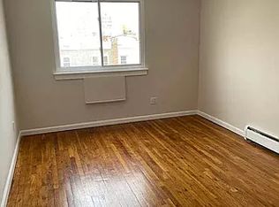 2344 37th St #2, Astoria, NY 11105