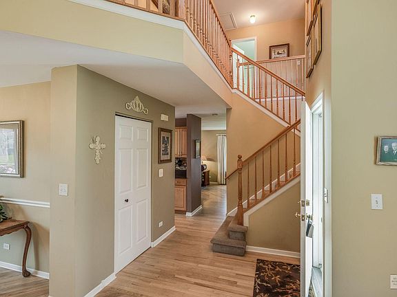 4th image of 251 Ferryville Dr