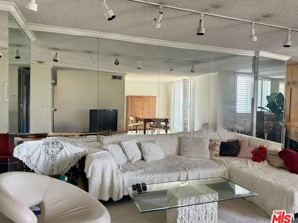 100 S Doheny Dr APT 1009, Los Angeles, CA 90048