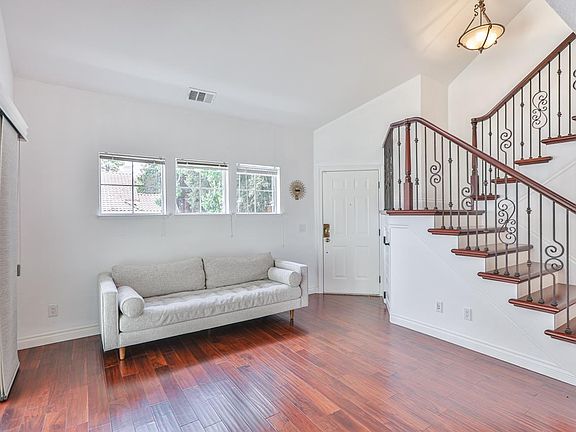 4th image of 7272 Cronin Cir #8