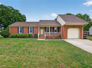 573 Etheridge Rd, Chesapeake, VA 23322
