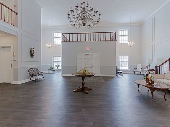 5th image of 602 S Mercer Ave APT 220