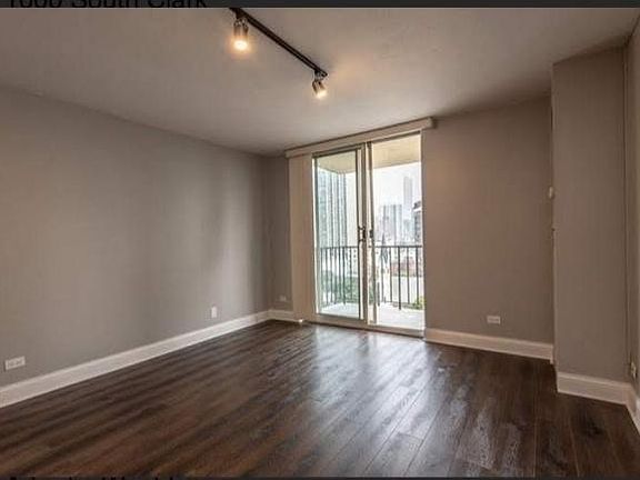 3rd image of 1212 N Lasalle St #1303