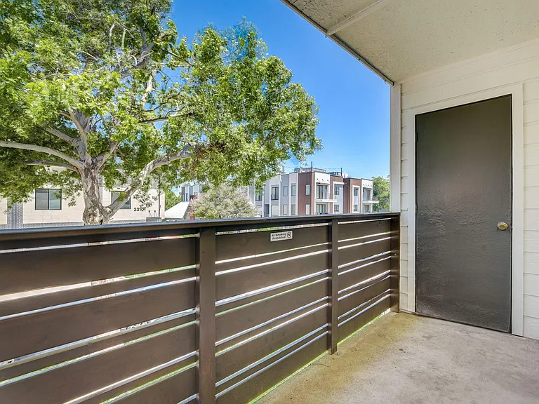 Moser Gardens Apartments — Photo 20