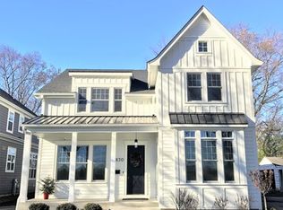830 N Dryden Ave, Arlington Heights, IL 60004