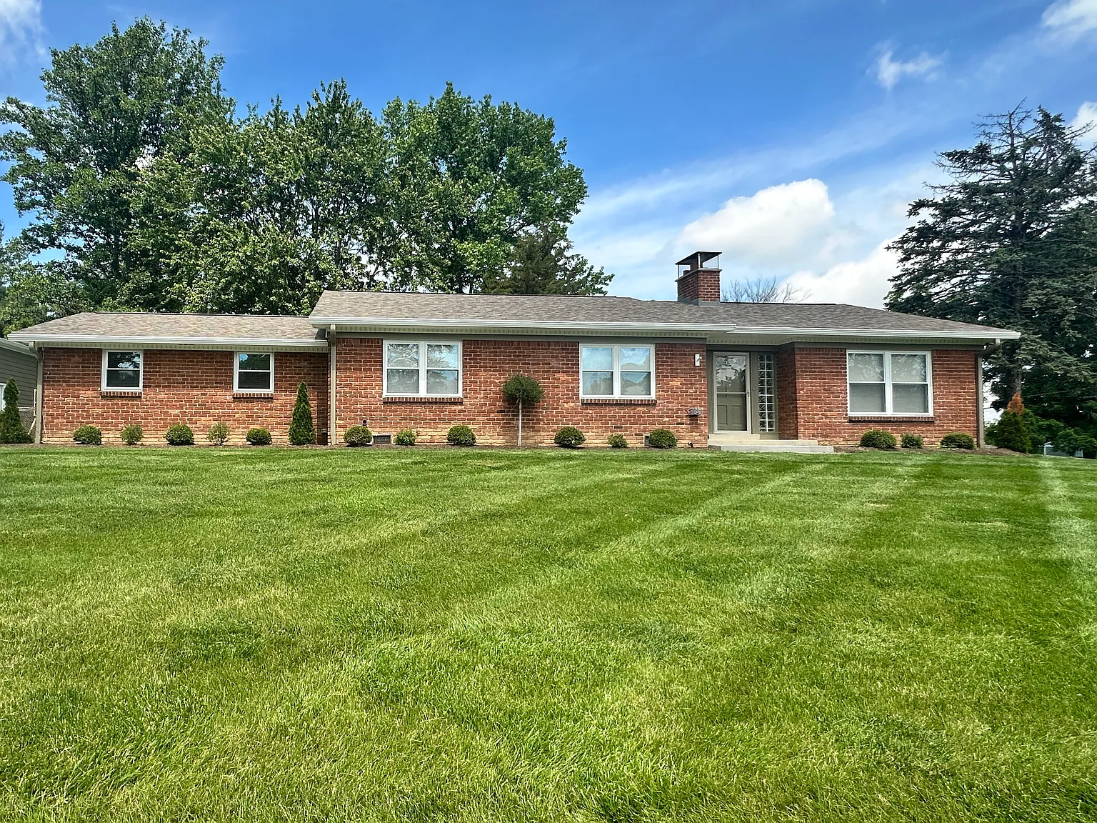 3 bed, 2.5 bath, 1738 sqft, $2,500 — Photo 1