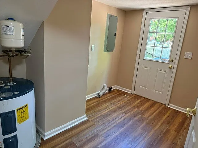 5920 Saint Leonards Dr — Photo 14