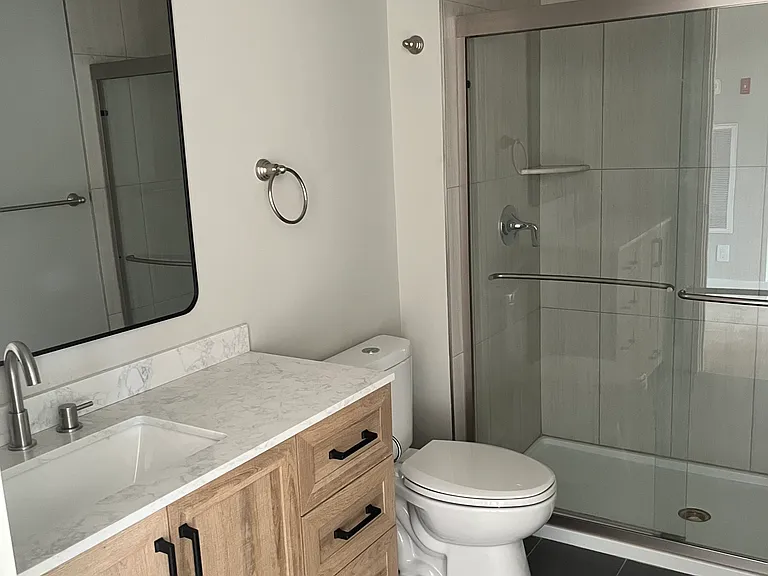 418 Oak St #201 — Photo 7
