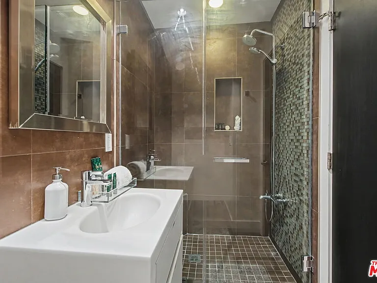 2766 Ellison Dr — Photo 36
