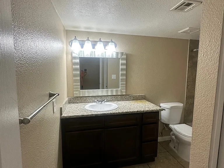 Cedar Creek Condominiums — Photo 58
