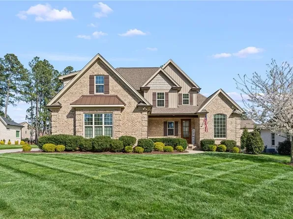 386 Wentworth Dr, Winston Salem, NC 27107