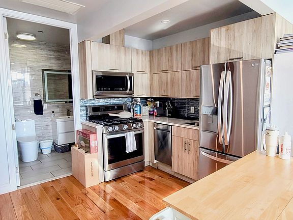 4th image of 28-06 21st St #5FB