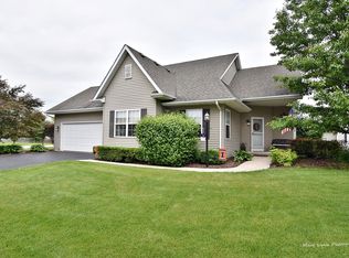 300 Winding Trl, Genoa, IL 60135