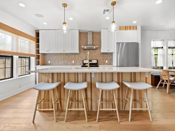 2714 E 2nd St, Austin, TX 78702