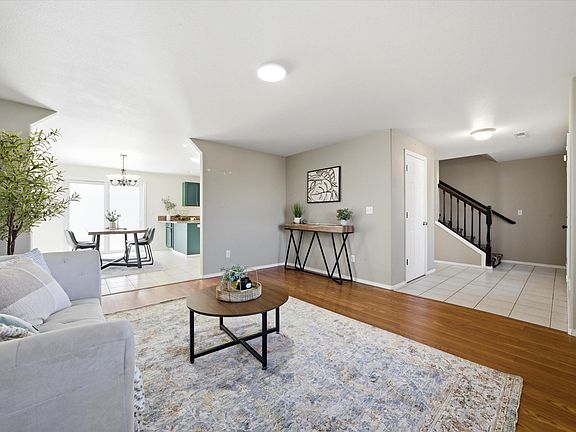 3rd image of 1615 W 24th Pl