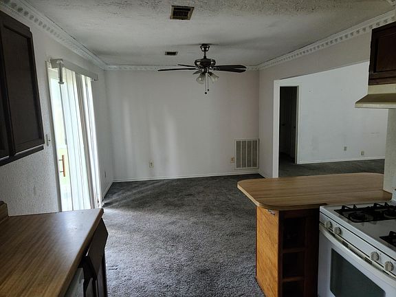 3rd image of 23303 Bettywood Ln