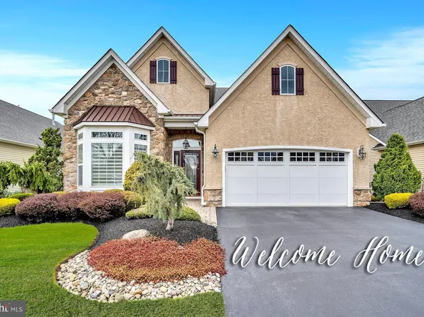 14 Tuscany Dr, West Windsor, NJ 08550