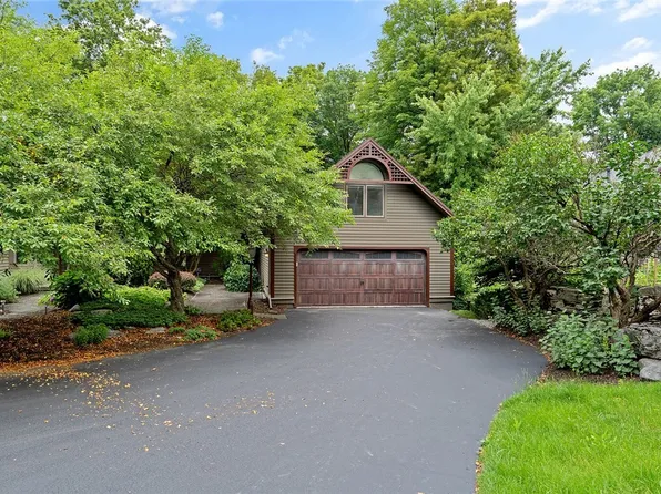 7648 Linkside Dr, Manlius, NY 13104