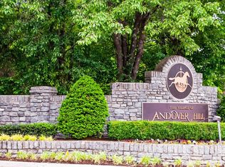 792 Andover Village Dr, Lexington, KY 40509