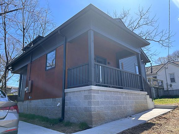 2nd image of 1107 Granada Ave #B