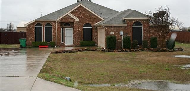 1st image of 755 Overland Dr