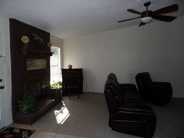 1st image of 4605 Crockett Ave