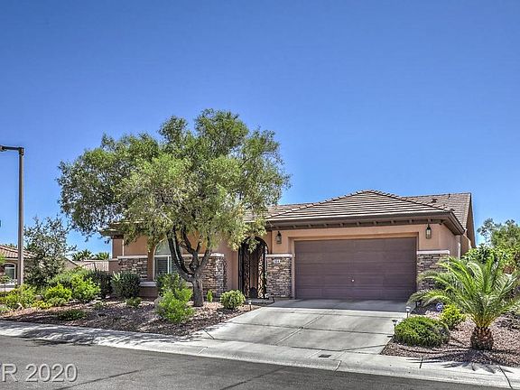 3rd image of 904 Estrella Vista St