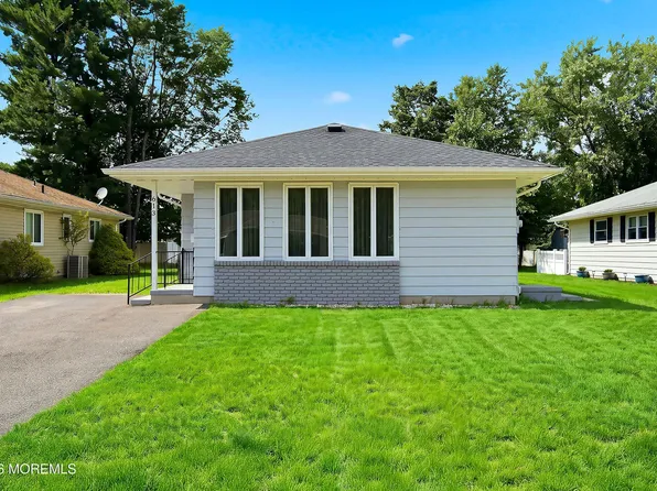 613 Jamaica Boulevard, Toms River, NJ 08757