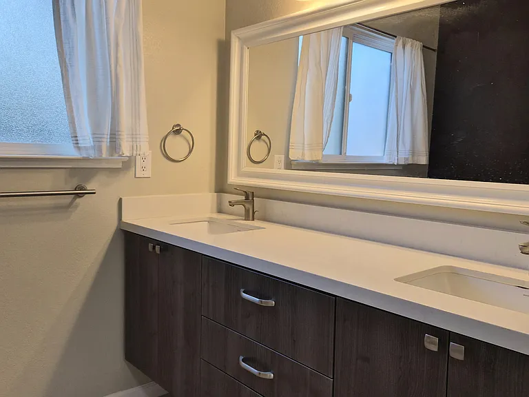 4433 Hendrix Ct — Photo 13