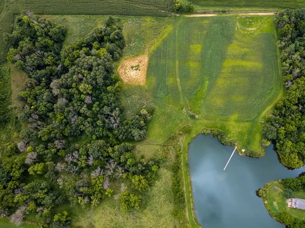 7654 County Road X40, Anamosa, IA 52205