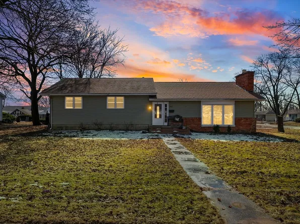 312 Prospect Ave, Paxton, IL 60957