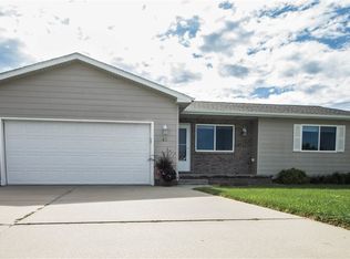 61 La Platte Rd, Kearney, NE 68845