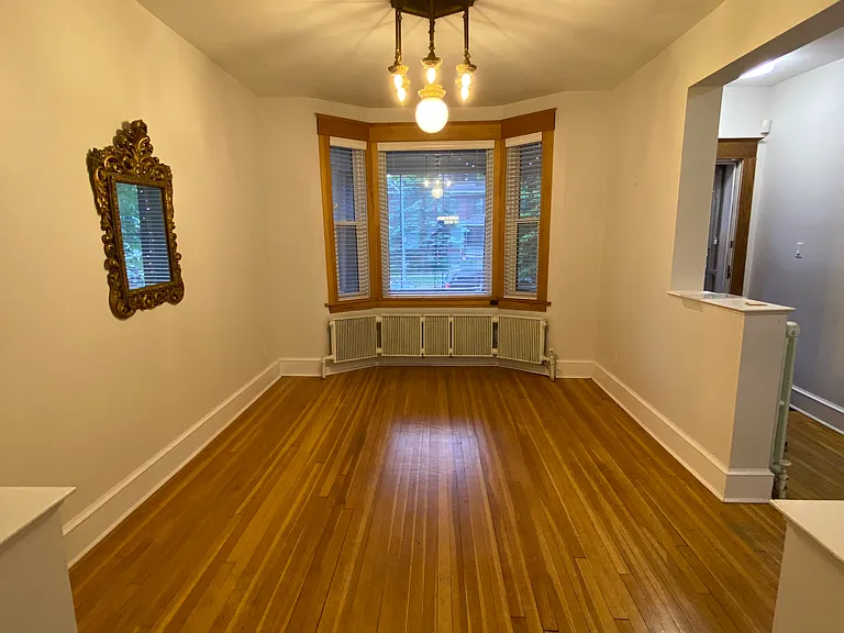130 Home St — Photo 4