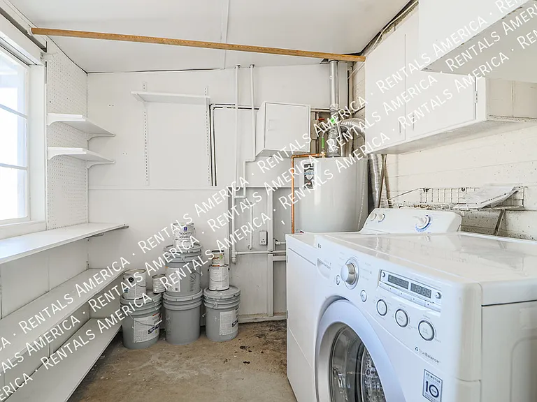 1314 N 70th St — Photo 34