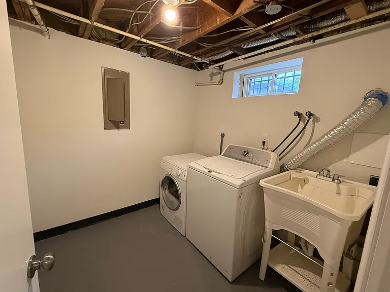 716 Audrey Ln — Photo 16