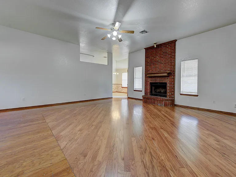 2809 E Lake Dr — Photo 11