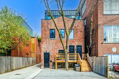 692 Richmond St W #3 Photo 1