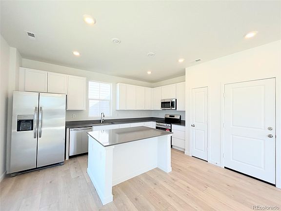 2nd image of 1122 Corkbark Drive