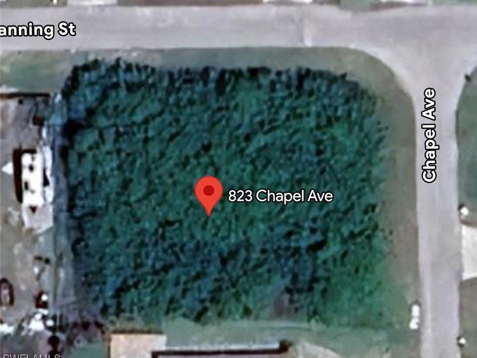 2nd image of 823 Chapel Ave