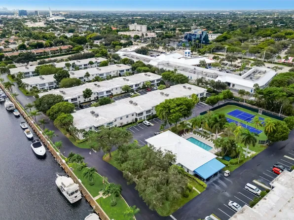 6249 S Bay Club Drive #2, Fort Lauderdale, FL 33308